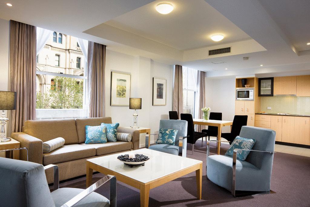 Treasury On Collins Hotel Melbourne Room photo